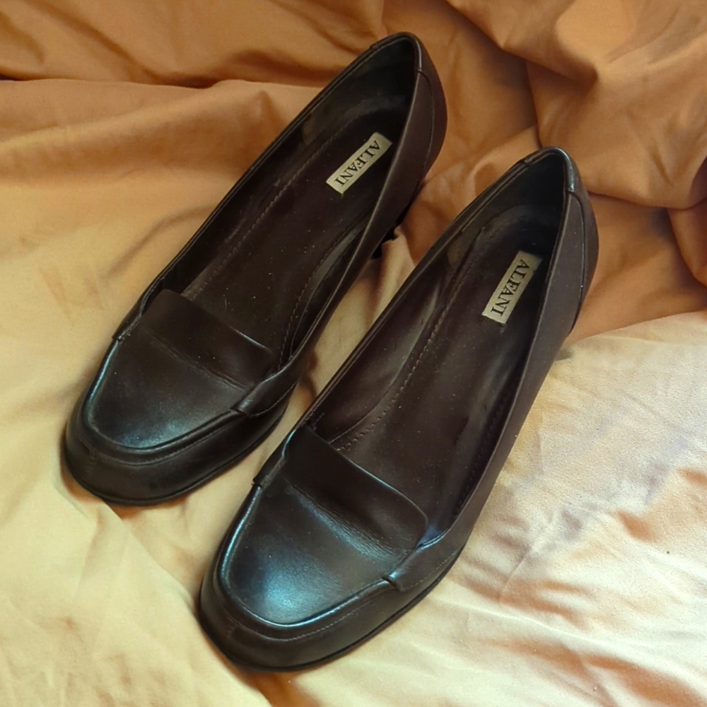 Alfani pumps